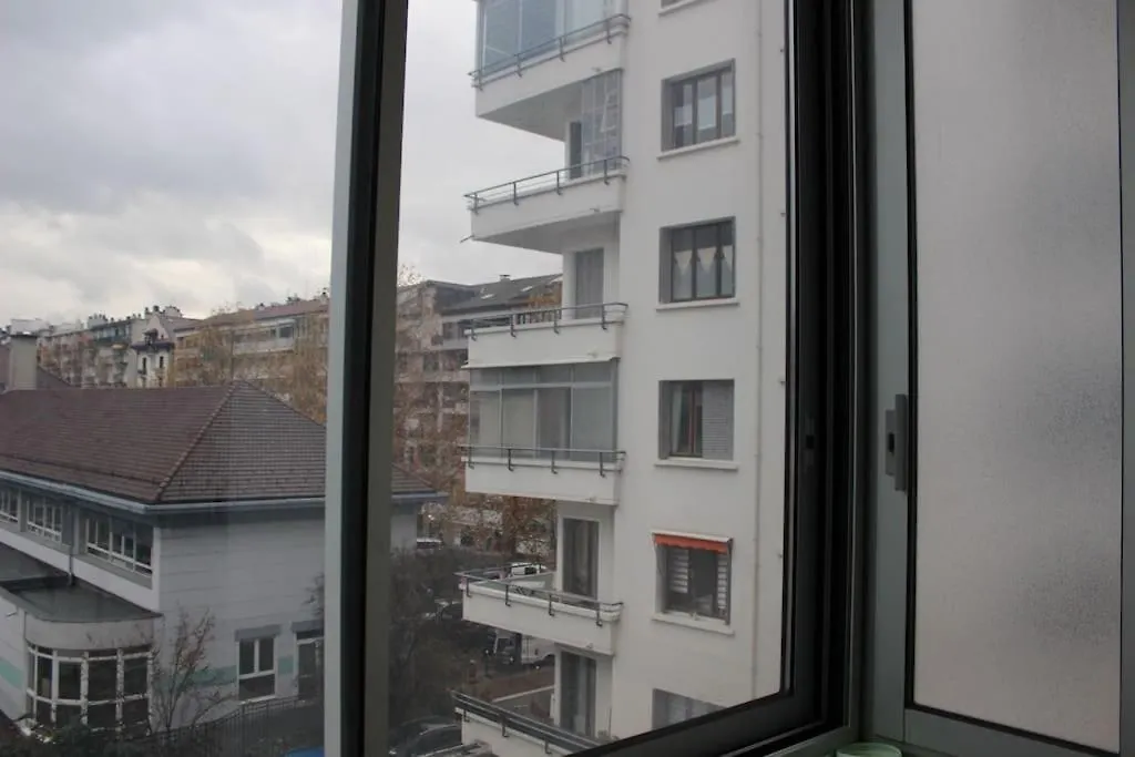 Le Jane : Centre Ville, Garage, Balcon Annecy 0*,