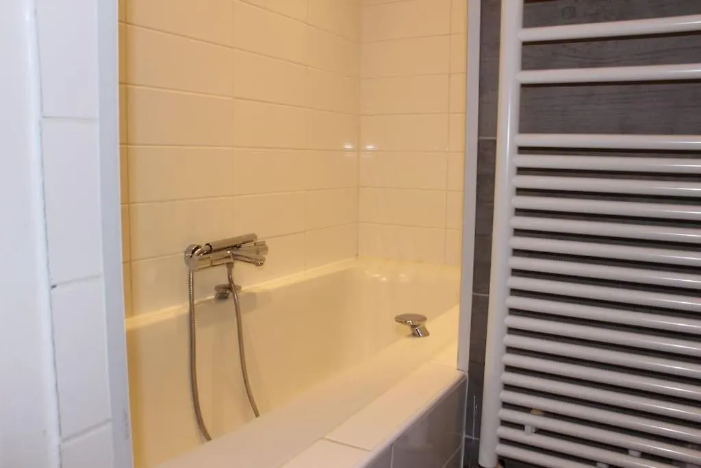 Apartment Le Jane : Centre Ville, Garage, Balcon Annecy